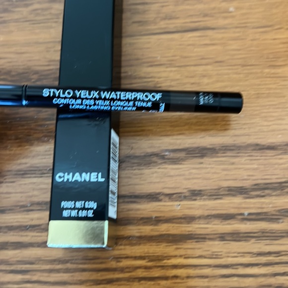 Chanel stylo yeux waterproof long lasting eyeliner. - Picture 5 of 5